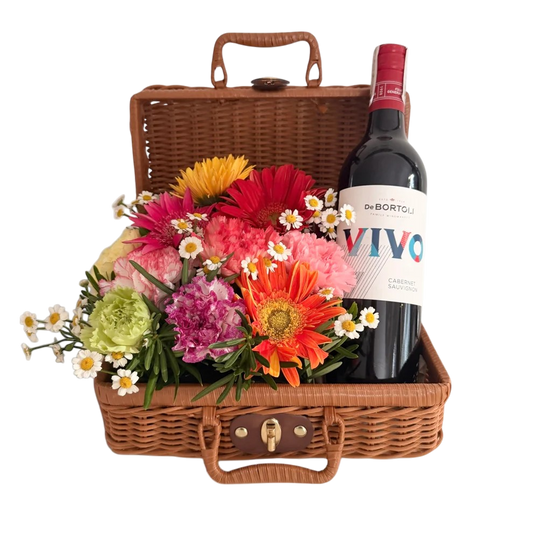 Picnic Basket: Gerbera Carnation